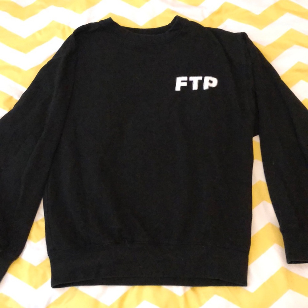 AUTHENTIC FTP Pixel Crew Neck